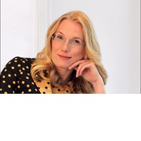 Profile photo of Ms Tanja Pfitzner